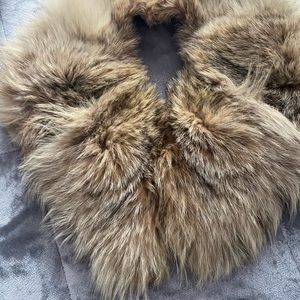 Authentic real fur collar